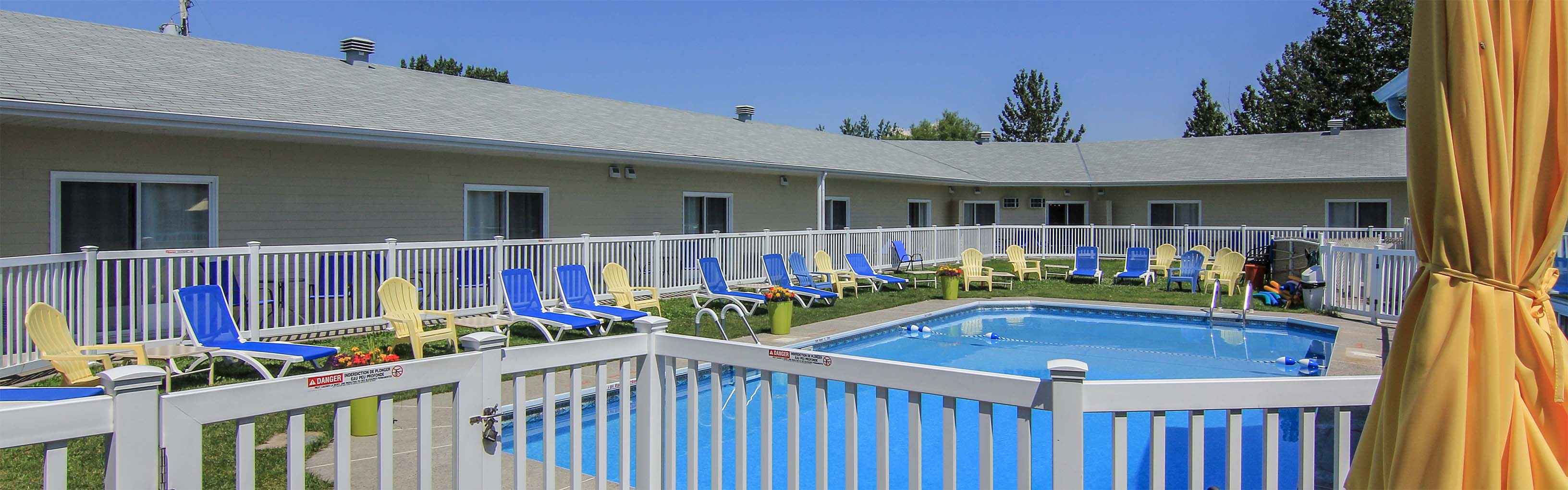 Piscine du Motel Roberval